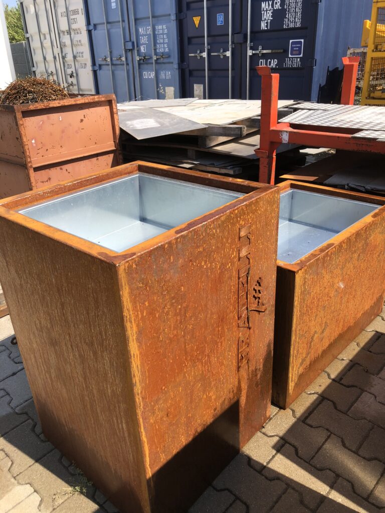 Upeksa Steel Art